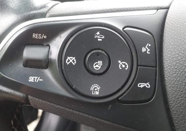 Opel Insignia cena 40900 przebieg: 223000, rok produkcji 2019 z Tyszowce małe 301